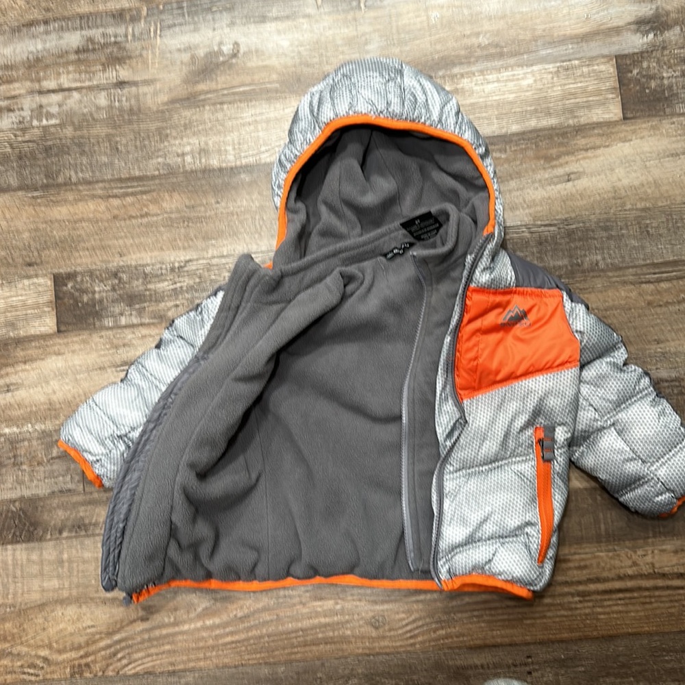 Snozu winter jacket - Picture 4 of 4